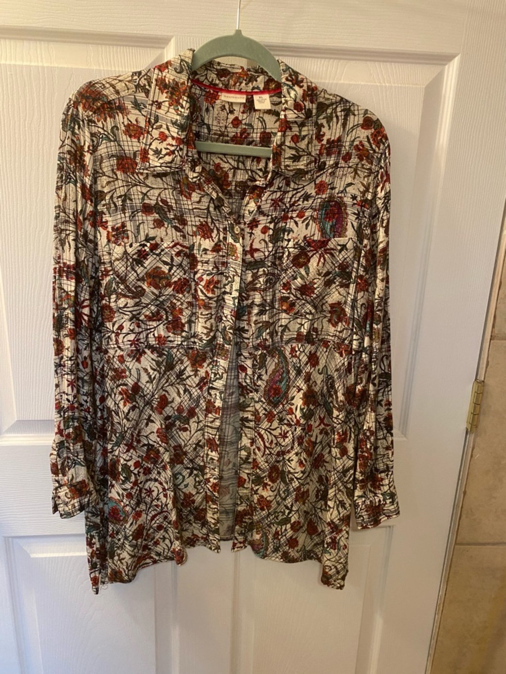 Westbound Cream Button-Front Floral Print Long Sleeve Shirt